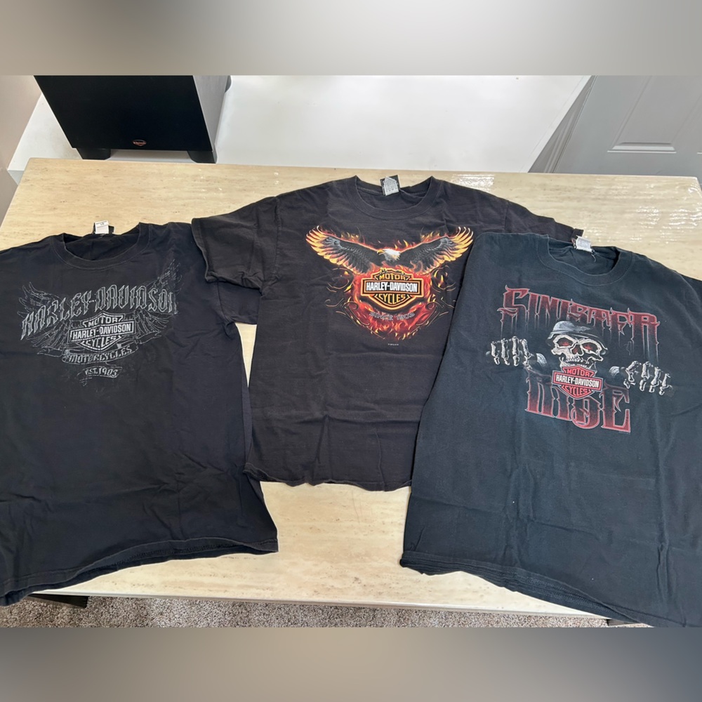 Harley-Davidson Black and Red Graphic Tees